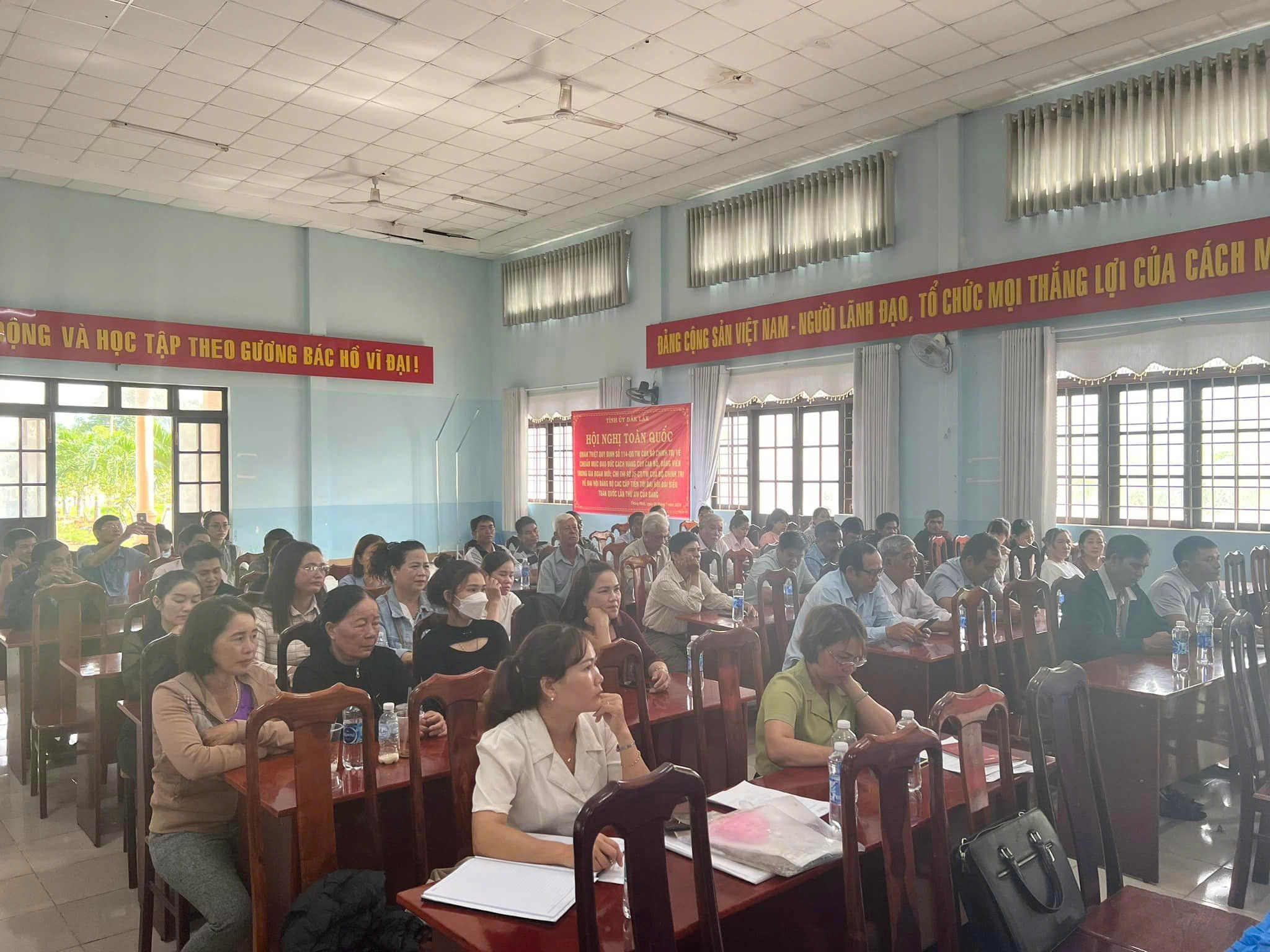 Lớp tuyên truyền 1
